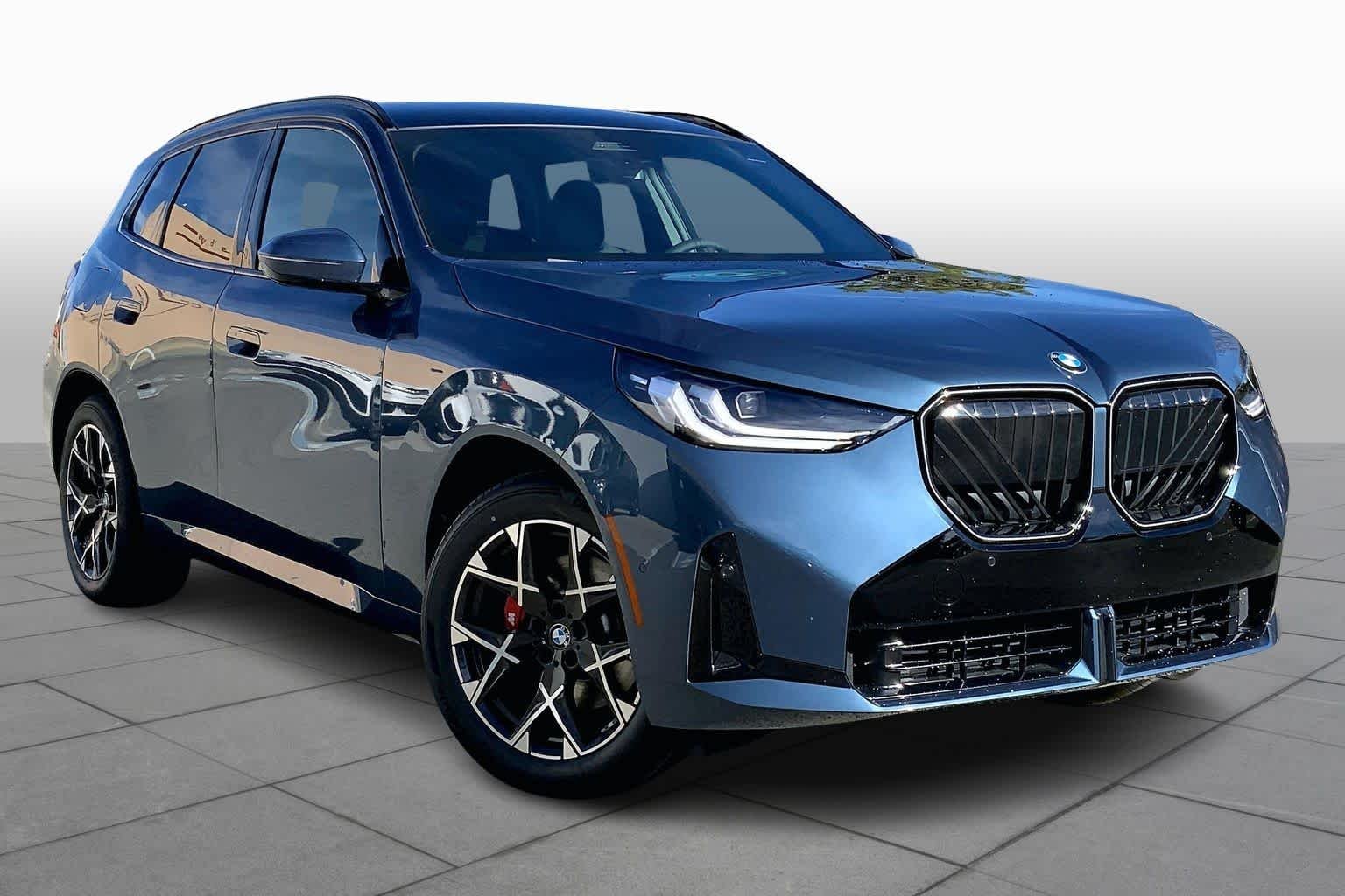 New 2026 Arctic Race Blue metallic BMW 30 xDrive image 2