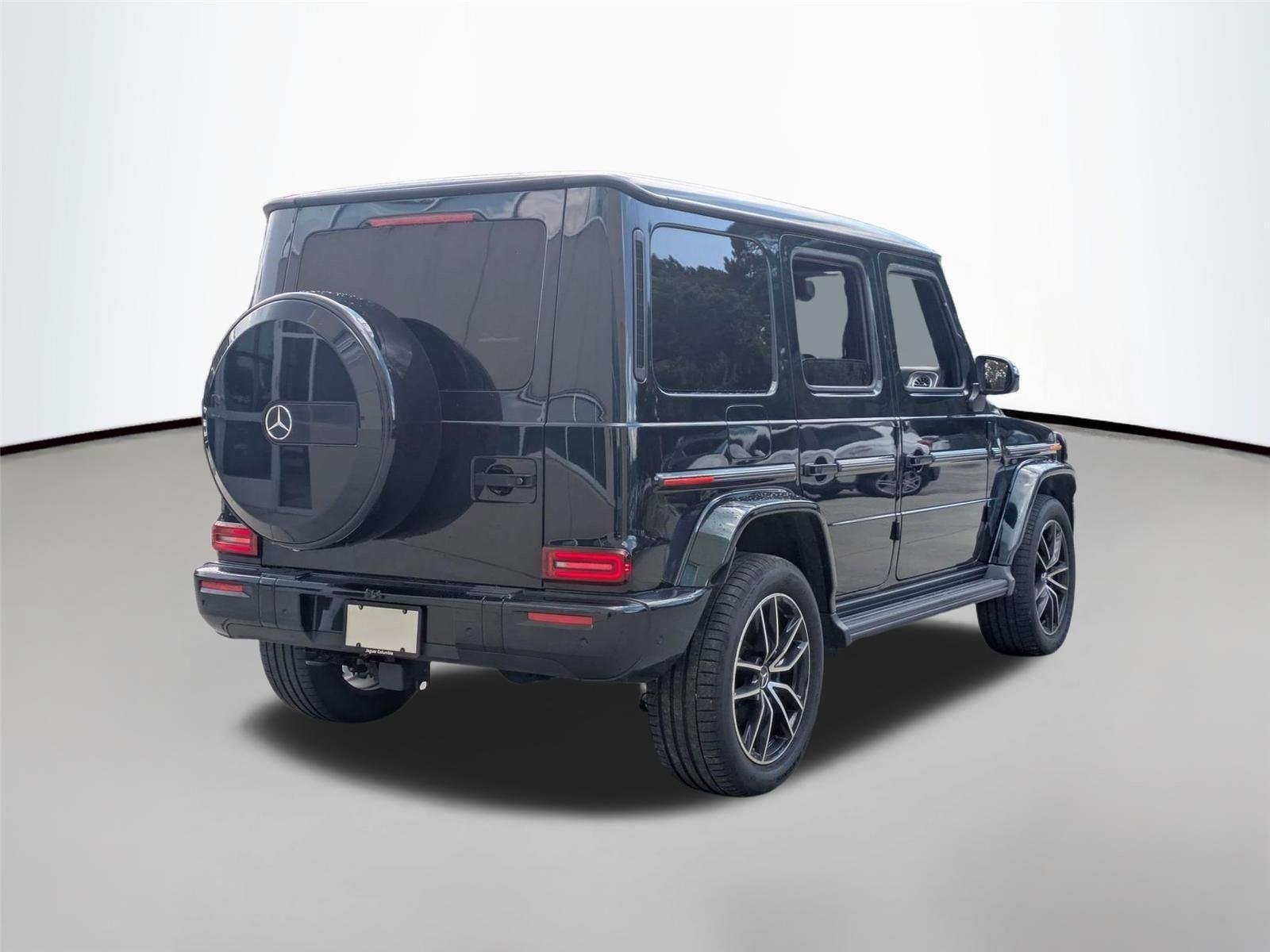 Used 2025  Mercedes-Benz G 550 image 5