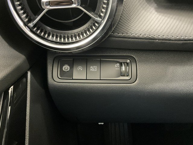 New 2027 Summit White Chevrolet LT image 26