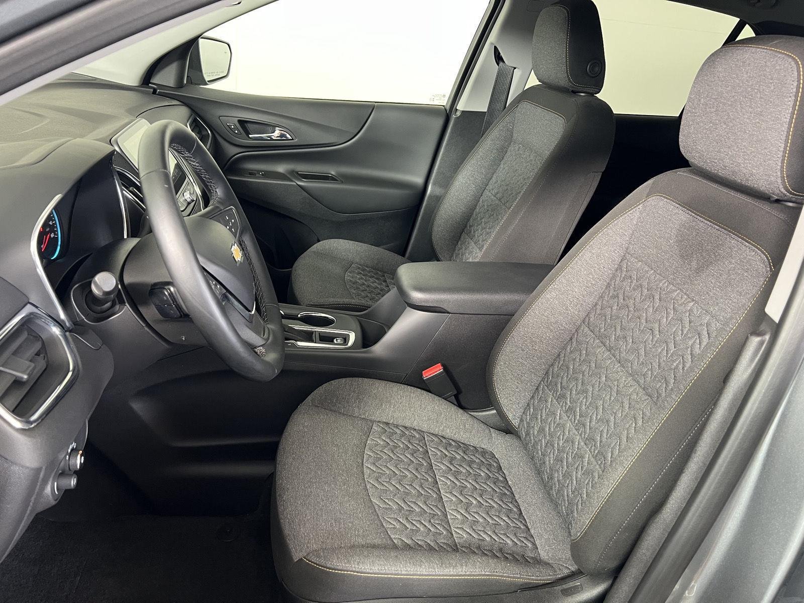 Used 2024  Chevrolet  image 4