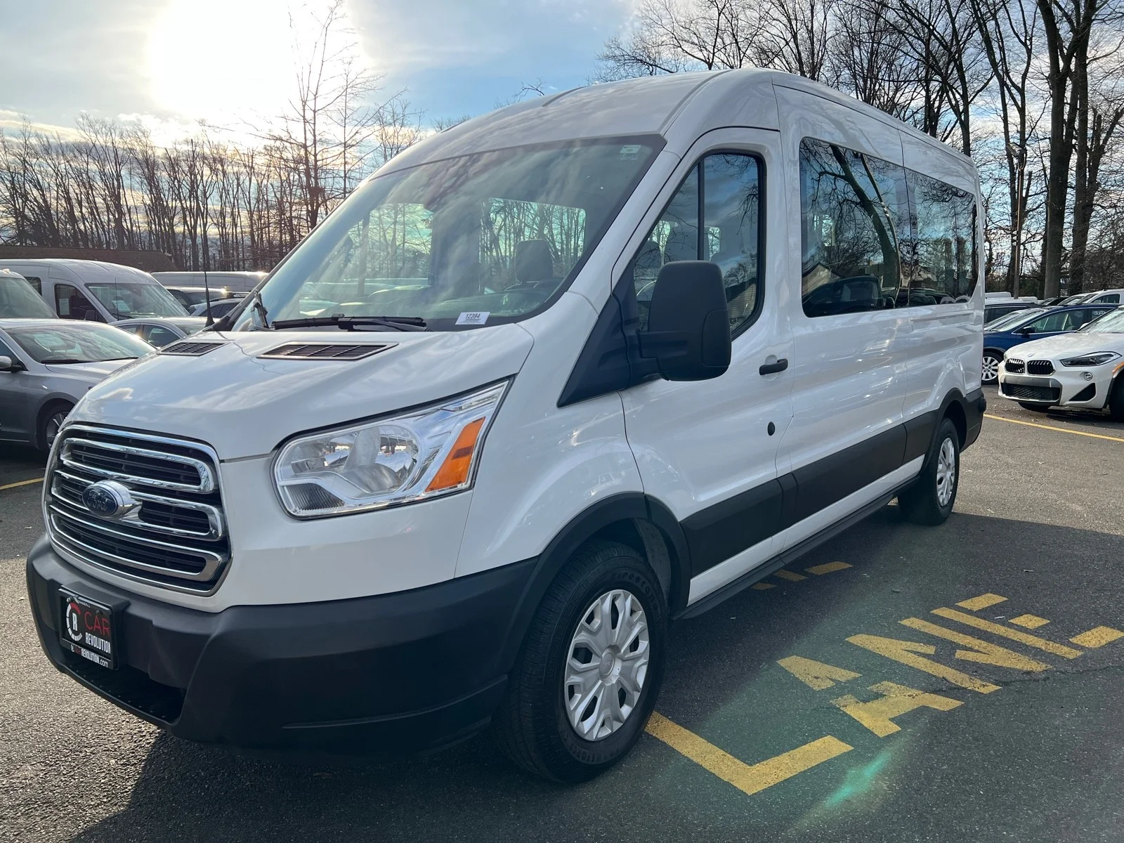 Used 2019 Oxford White Ford XLT T-350 148