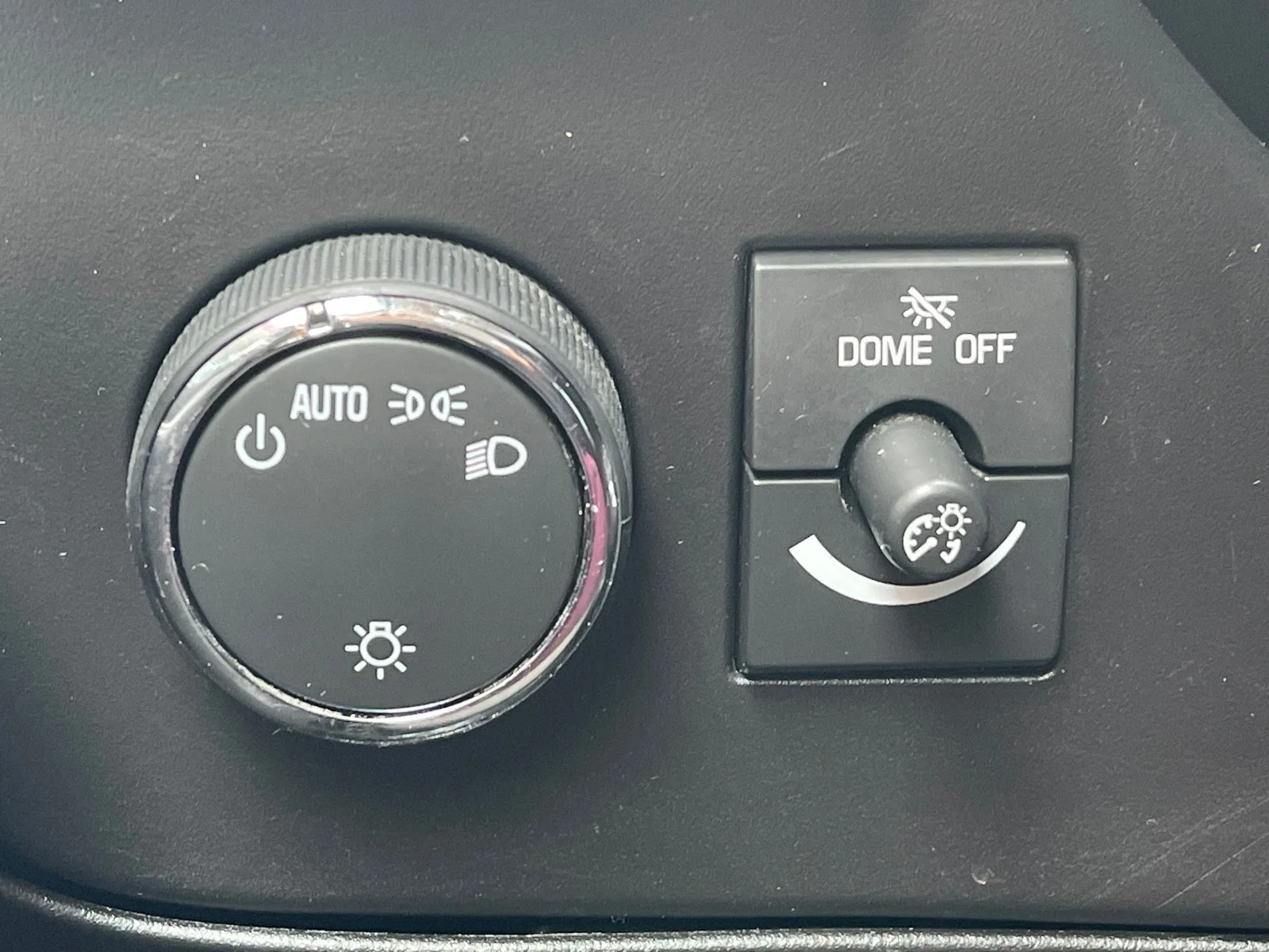 2023 Chevrolet Express Passenger LS - Photo 28