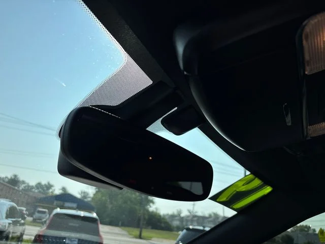 Used 2019 White Jeep Altitude image 27