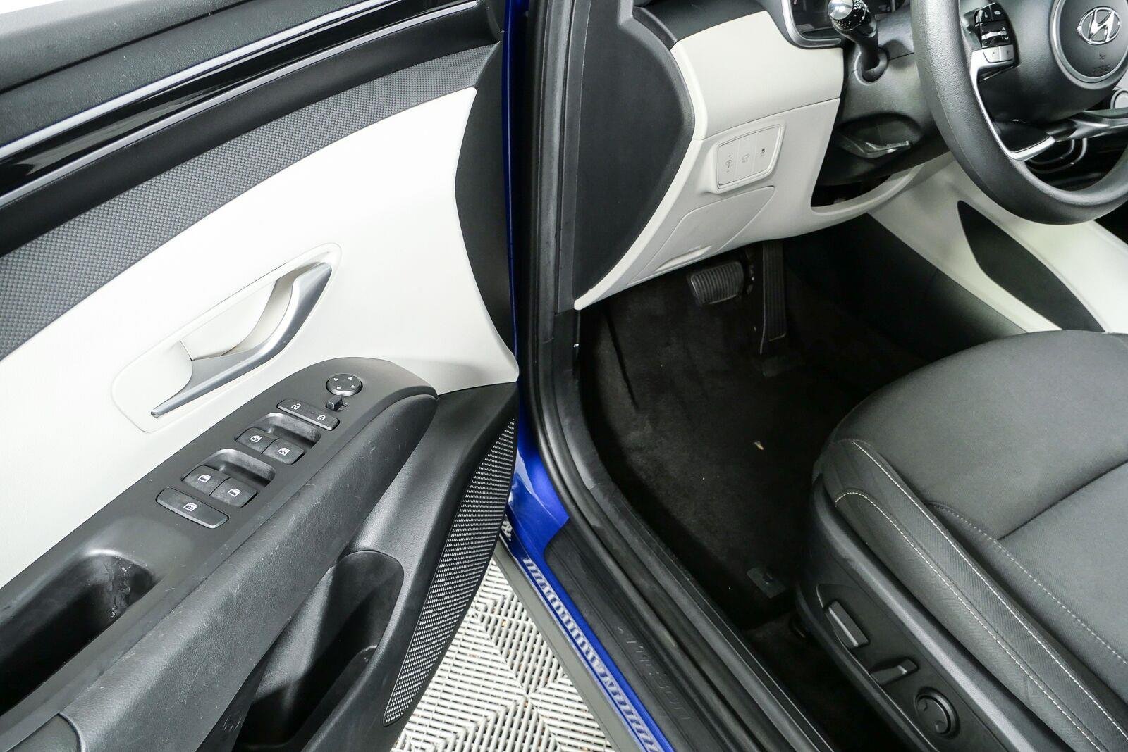 Used 2023 Intense Blue Hyundai SEL image 7