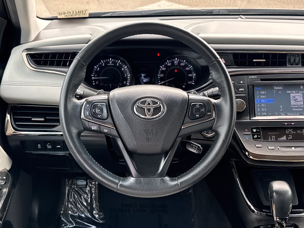 Used 2016 Silver Toyota XLE Premium image 12