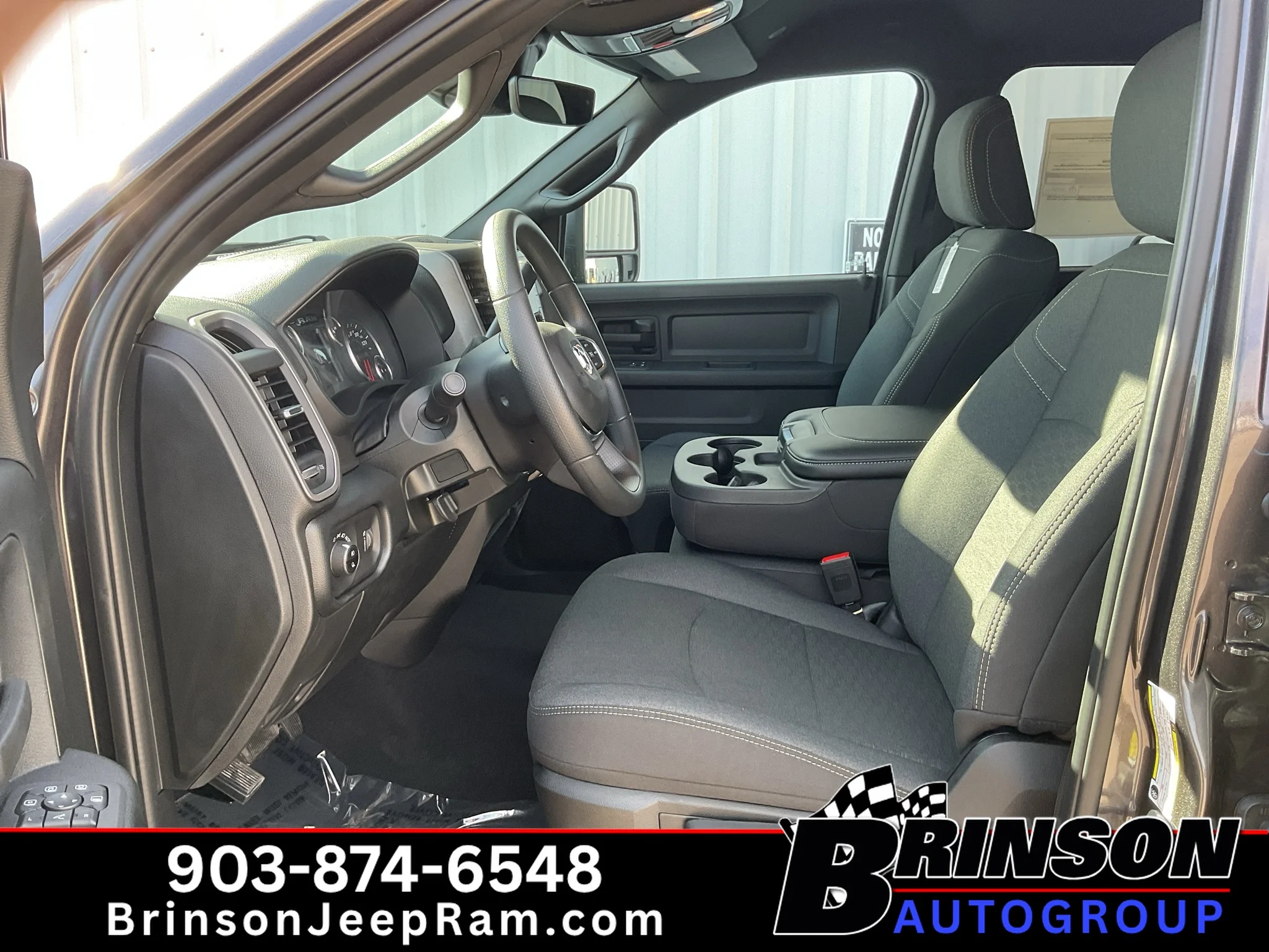 New 2027 Granite Crystal Metallic Clearcoat Ram Black Express image 10