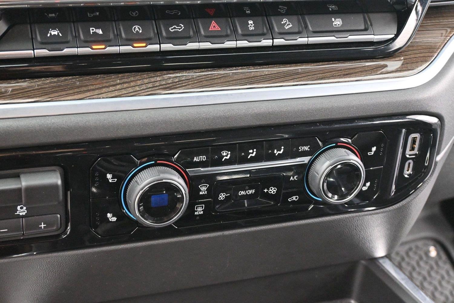 Used 2022 Silver Ice Metallic Chevrolet RST image 22