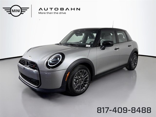 2026 MINI 4 Door Iconic