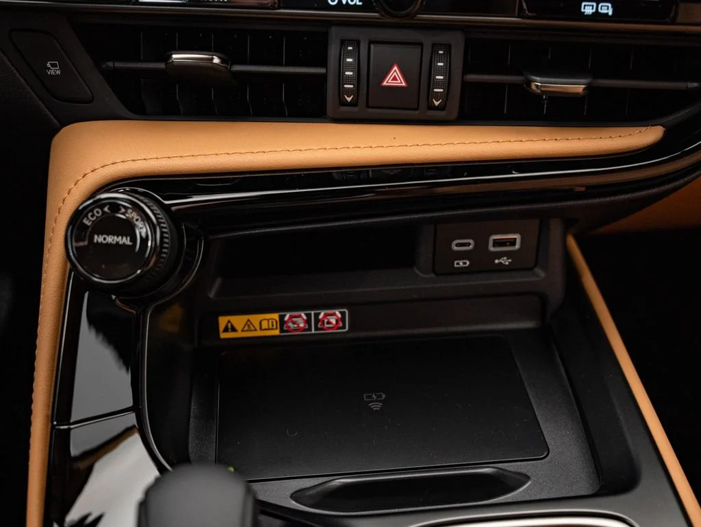 New 2026 Caviar Lexus 450h+ Premium image 35
