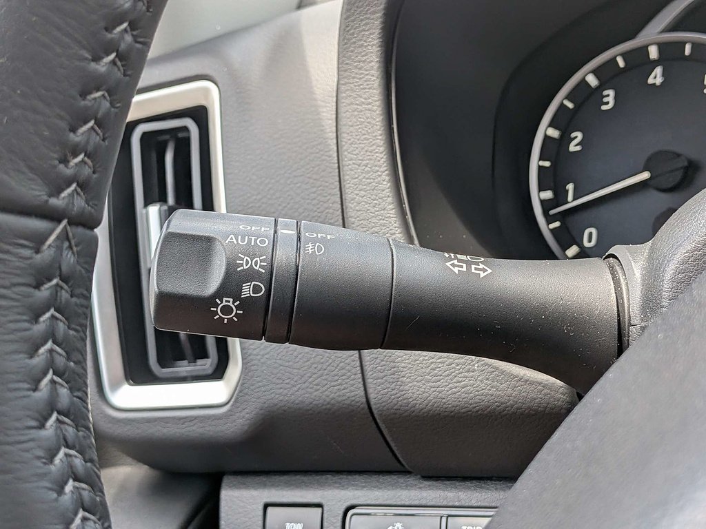 2025 Nissan Frontier SV - Photo 30