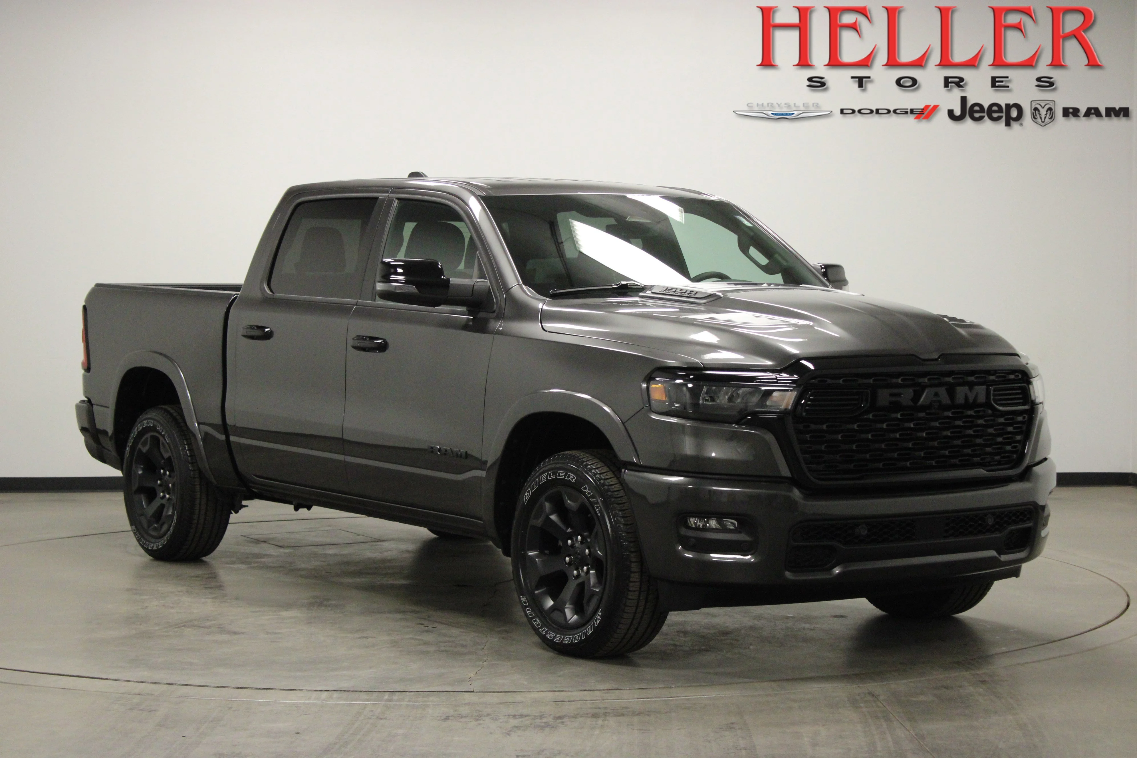 2026 RAM 1500 Big Horn/Lone Star 4x4 Crew Cab 5'7's photo