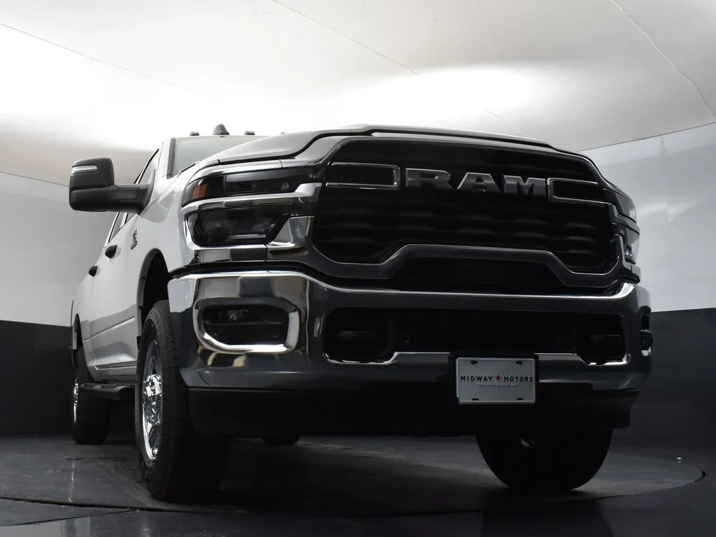New 2026 Bright White Clear-Coat Exterior Paint RAM Tradesman image 42
