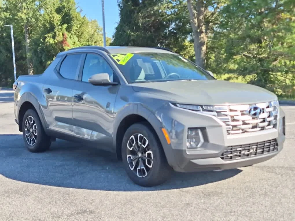 Certified Used 2024 Hampton Gray Hyundai SEL image 2