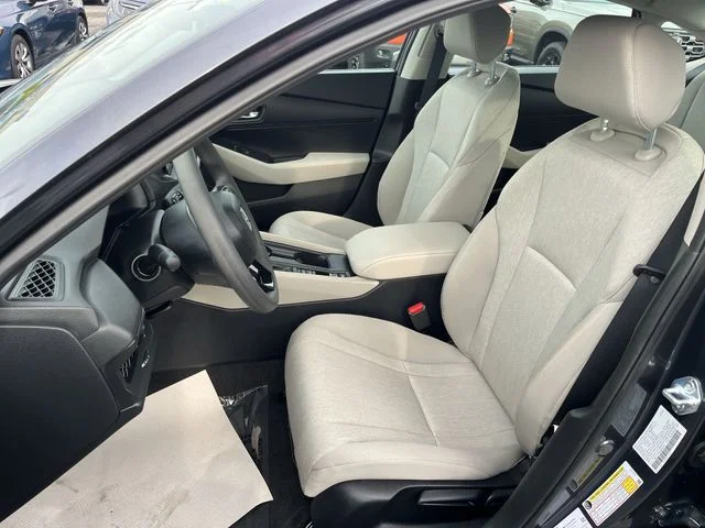 Used 2025  Honda LX image 15