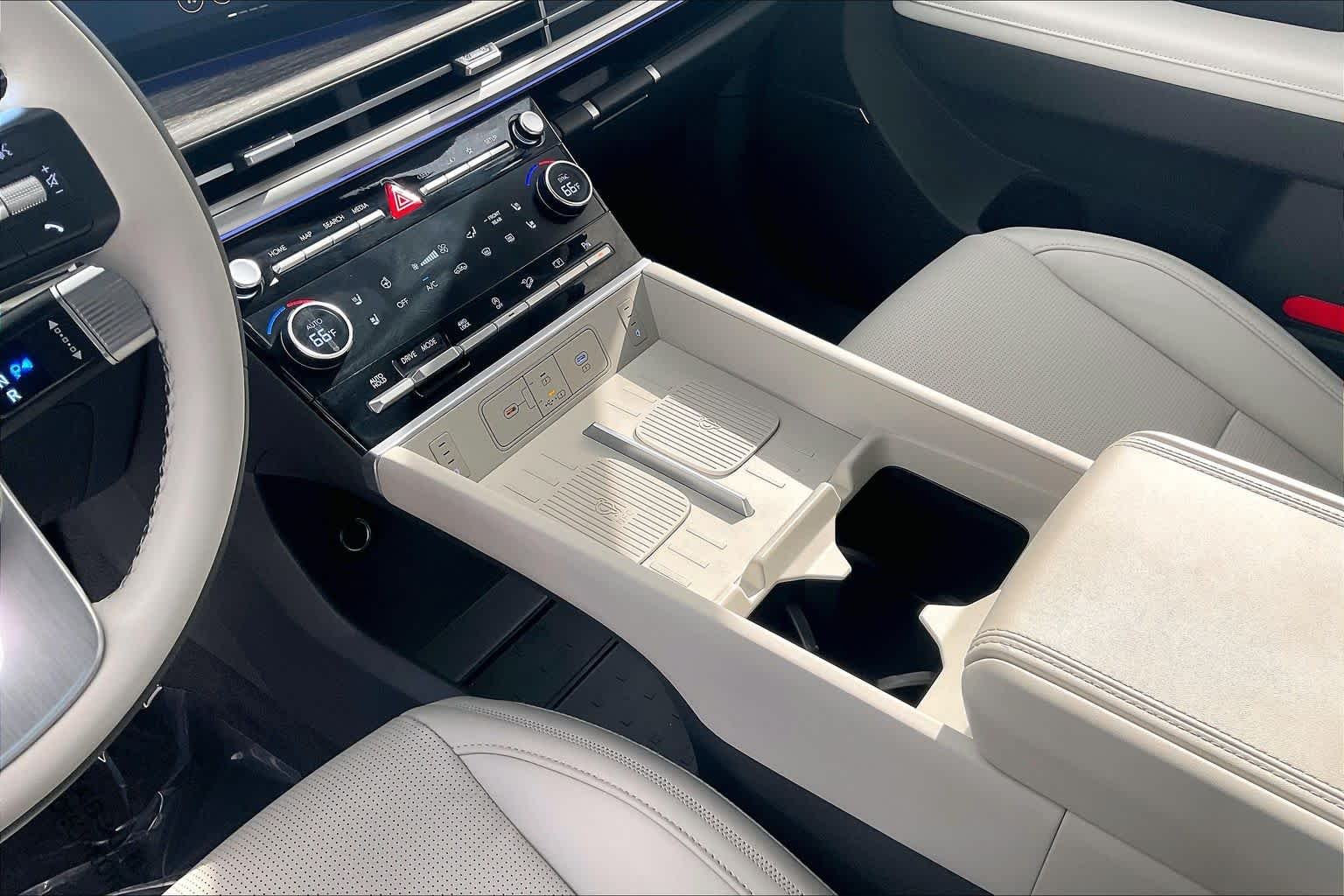 2026 Hyundai Santa Fe Calligraphy - Photo 17