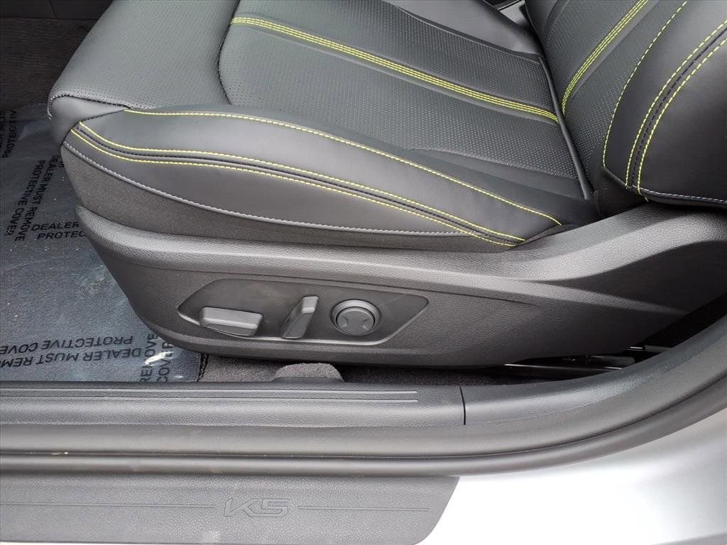 2026 Kia K5 GT - Photo 15