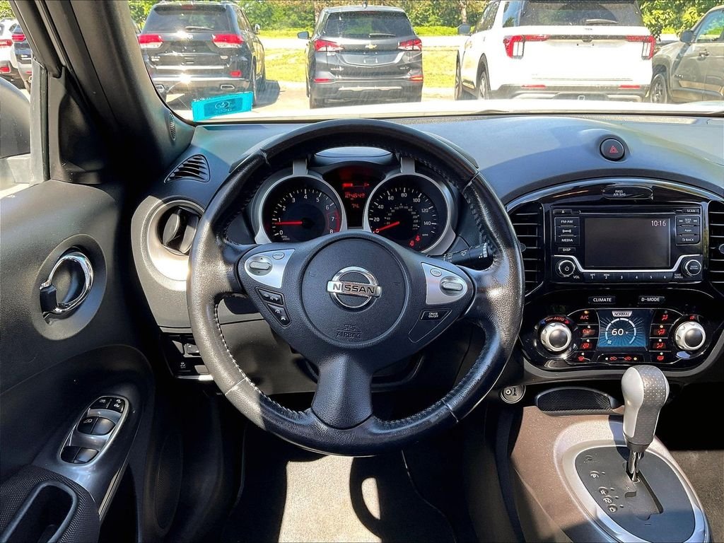 Used 2016 White Nissan SV image 17