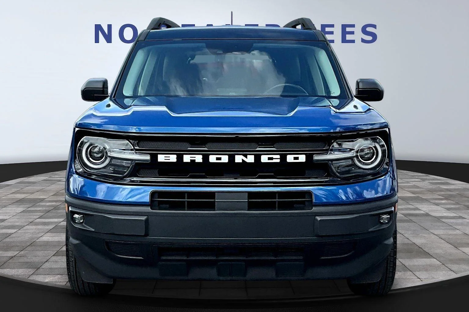 Used 2024 Atlas Blue Metallic Ford Outer Banks image 2