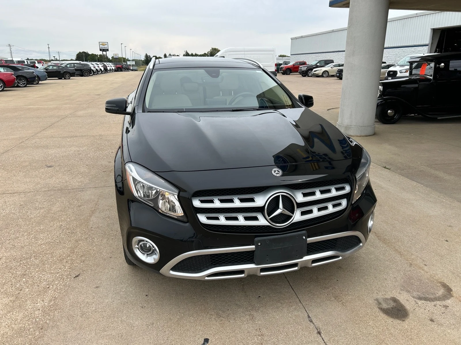Used 2018 Cosmos Black Metallic Mercedes-Benz GLA 250 image 3