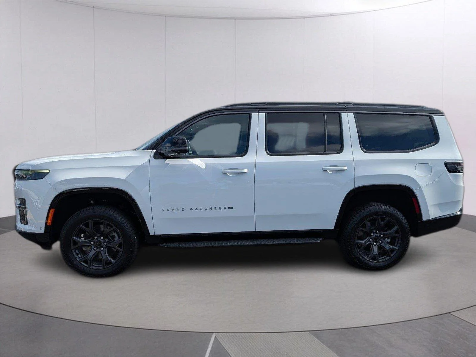 Used 2026 Bright White Clearcoat Jeep Upland image 2
