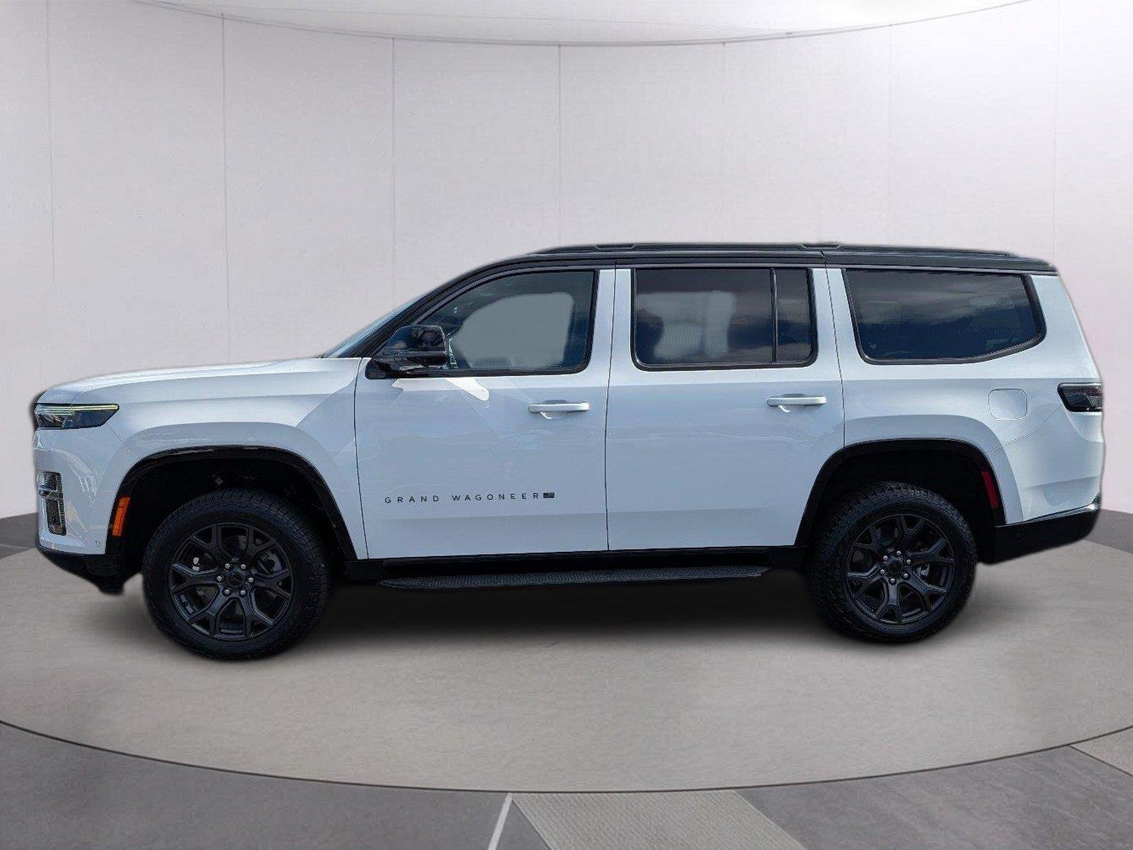 Used 2026 Bright White Clearcoat Jeep Upland image 2