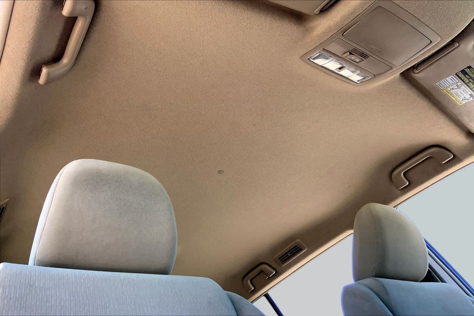 Used 2012 Blizzard Pearl Toyota  image 13