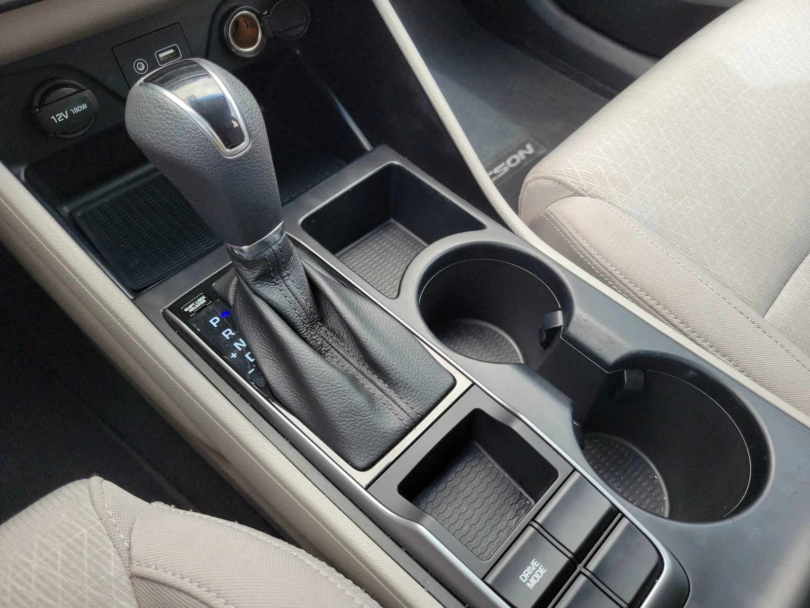 Used 2016 Coliseum Gray Hyundai SE image 18
