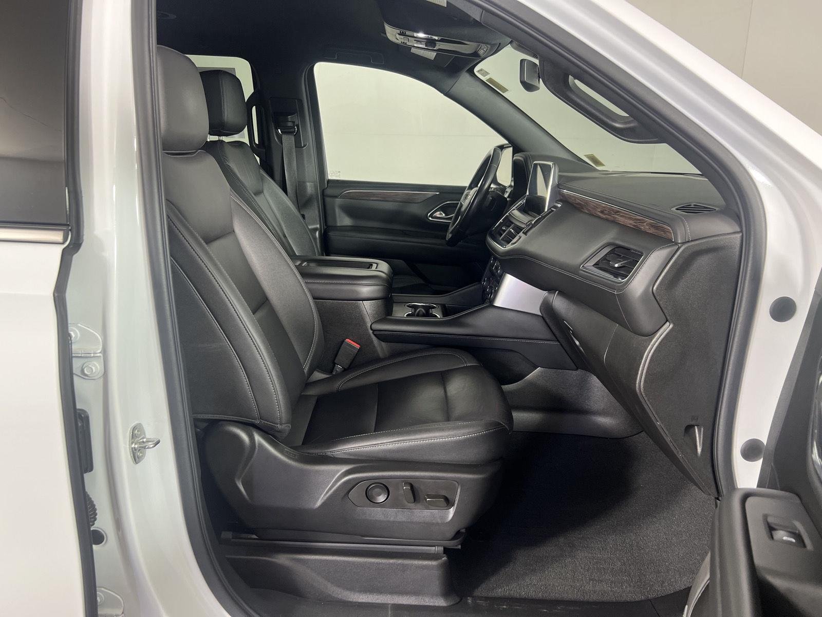 Used 2022 Summit White Chevrolet LT image 7