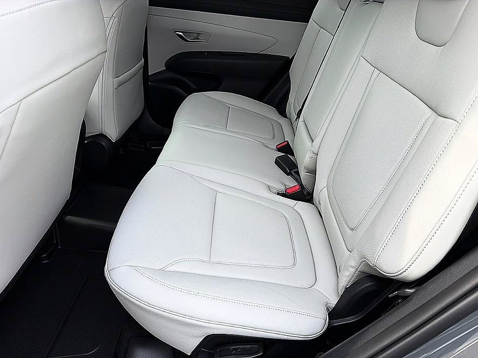 New 2026 Hampton Gray Hyundai SEL Plus FWD image 8