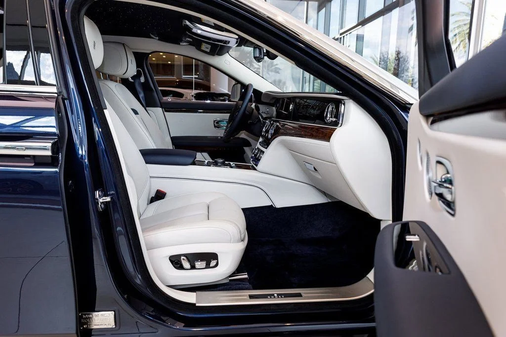 Used 2021 Midnight Sapphire Rolls-Royce  image 47