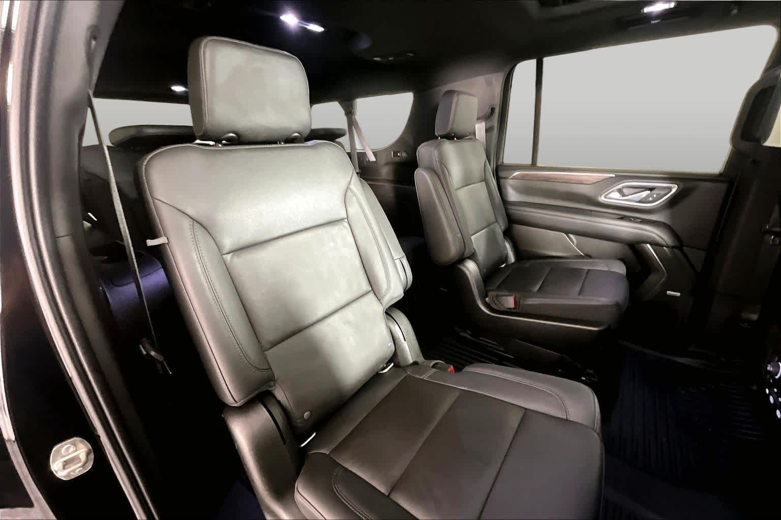 Used 2021 BLACK Chevrolet Z71 image 19