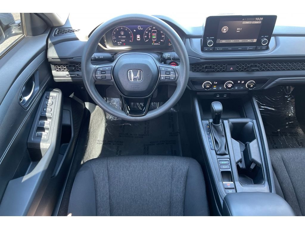 Used 2024 Solar Silver Metallic Honda LX image 16