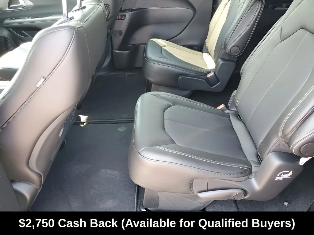 2026 Chrysler Voyager LX - Photo 22