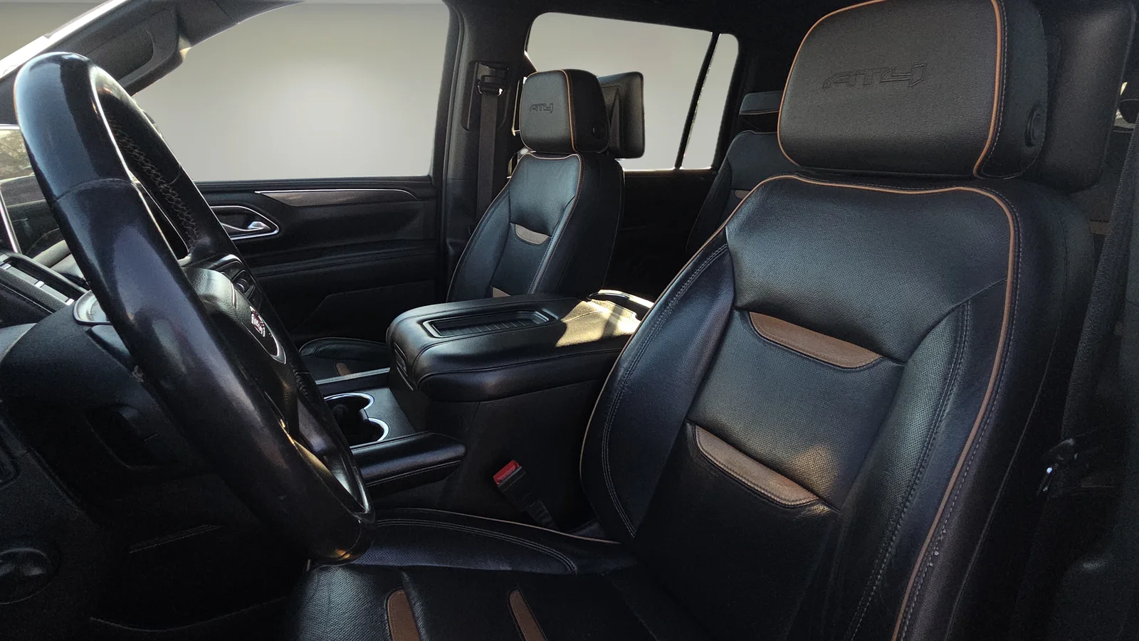 Used 2021 Black GMC AT4 image 31