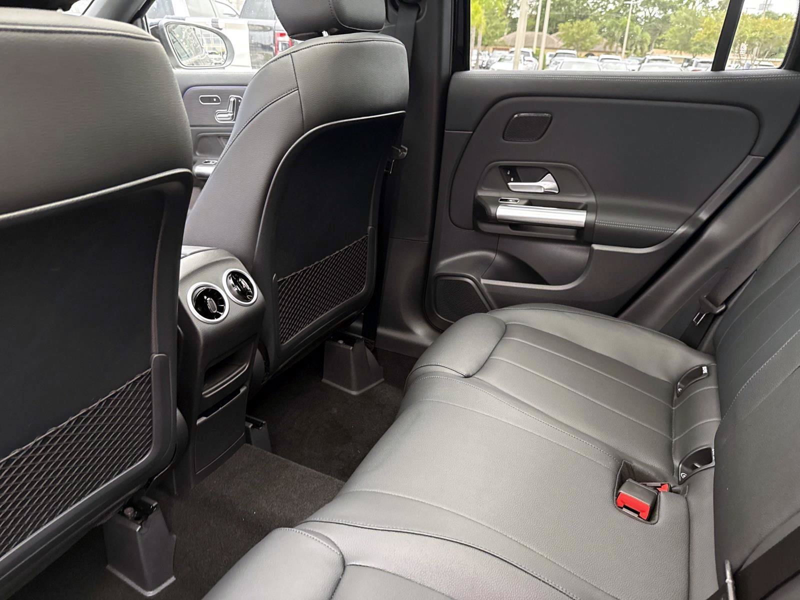 New 2026 Black Mercedes-Benz 250 4MATIC® SUV image 15