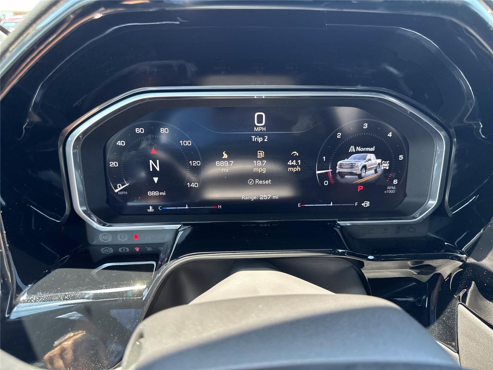 New 2026 Sterling Metallic GMC Elevation image 37
