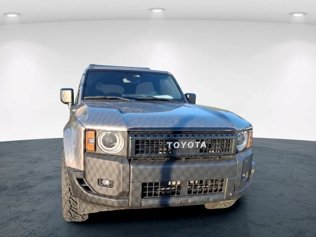 Used 2025 Gray Toyota 1958 image 9