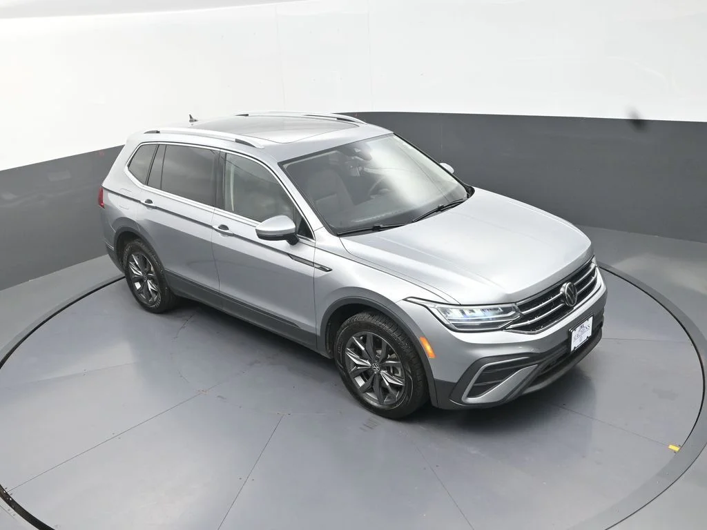 Used 2024 Silver Volkswagen 2.0T SE image 13