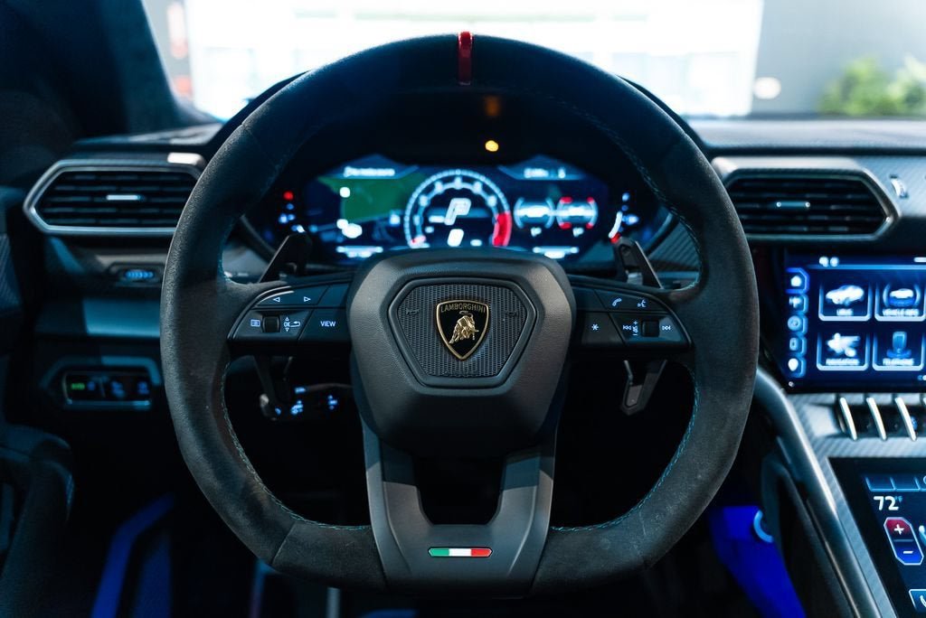 Used 2024 Blu Cepheus Metallic Lamborghini Performante image 5