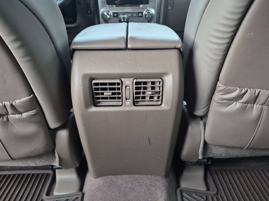 Used 2018 Blue Lexus 460 image 40