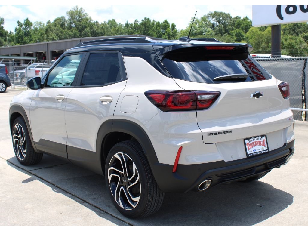 New 2026 White Sands Chevrolet RS image 13