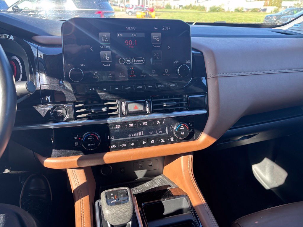 Used 2025 Boulder Gray Nissan Platinum image 14