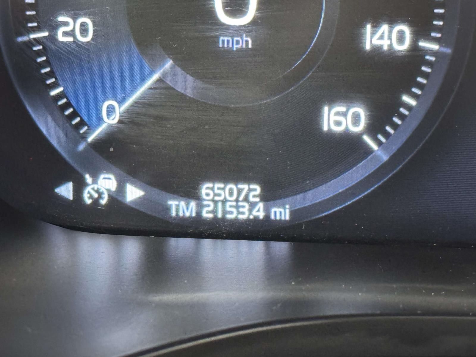Used 2020 Blue Volvo T5 Inscription image 6