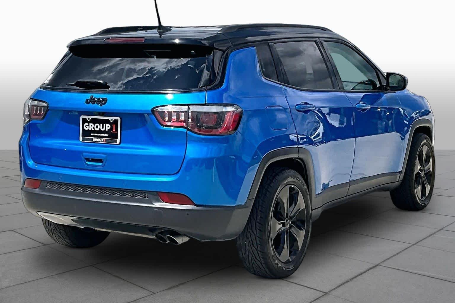 Used 2019 Laser Blue Pearlcoat Jeep Altitude image 12