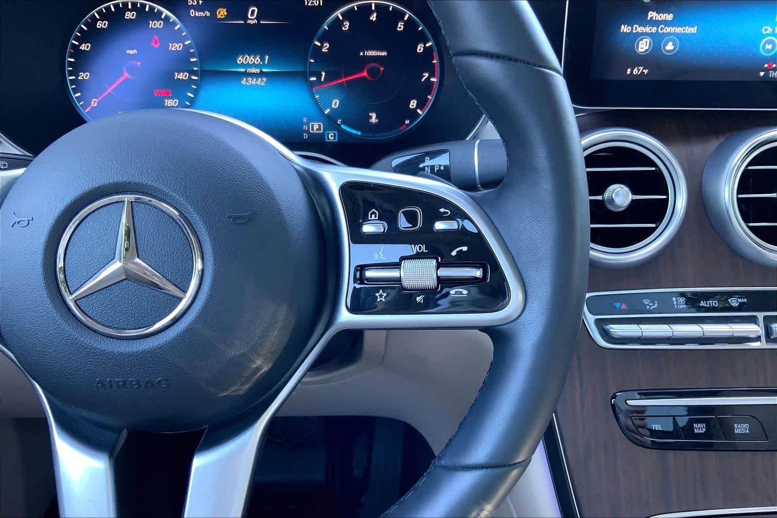 Used 2022 Lunar Blue Metallic Mercedes-Benz GLC 300 image 25