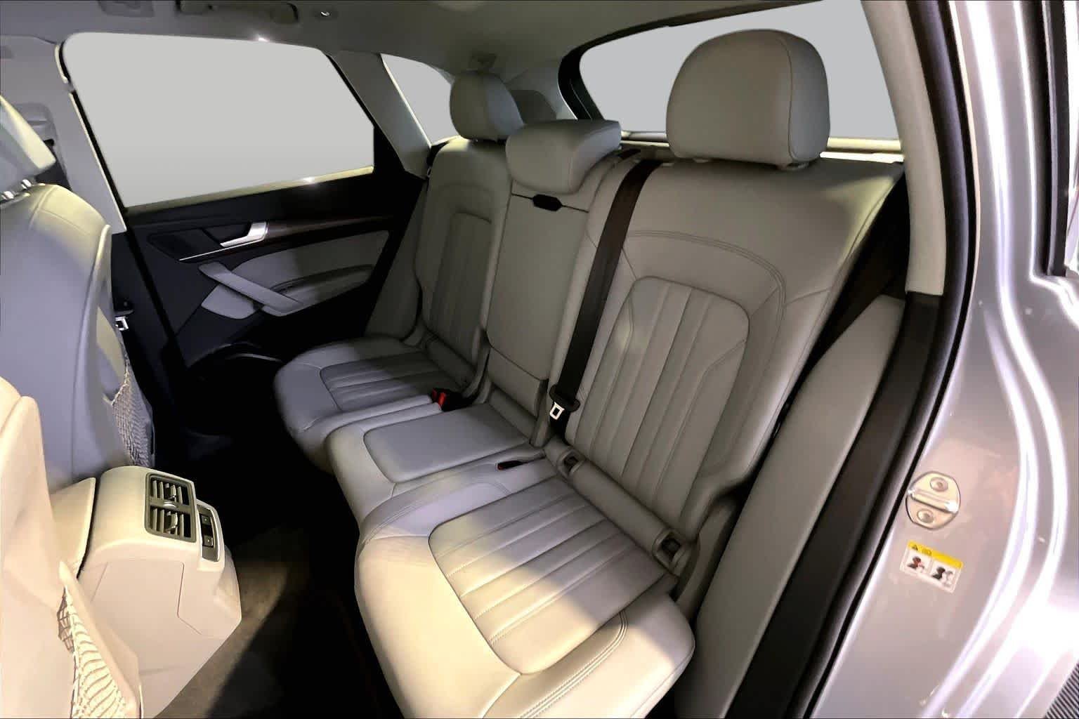 Used 2023 Florett Silver Metallic Audi Premium Plus image 21