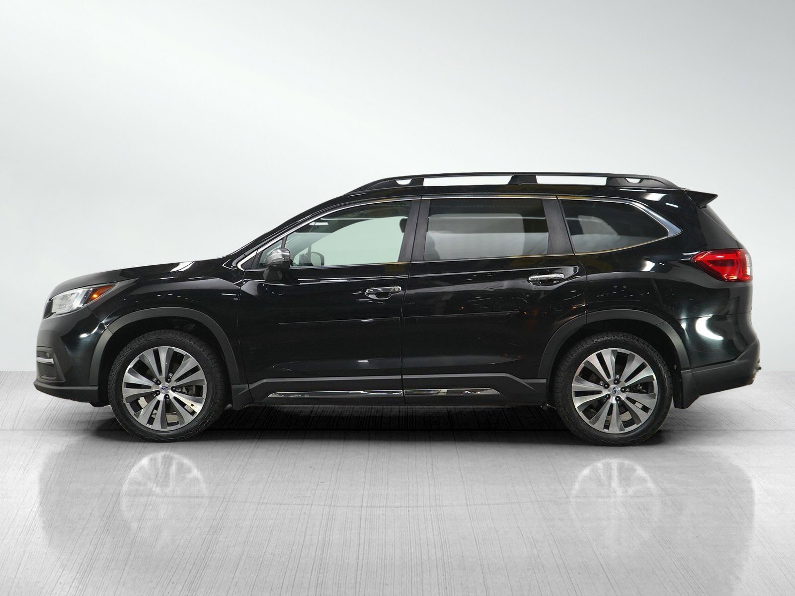 Used 2019 Subaru Ascent Touring with VIN 4S4WMARD6K3402144 for sale in Burnsville, Minnesota