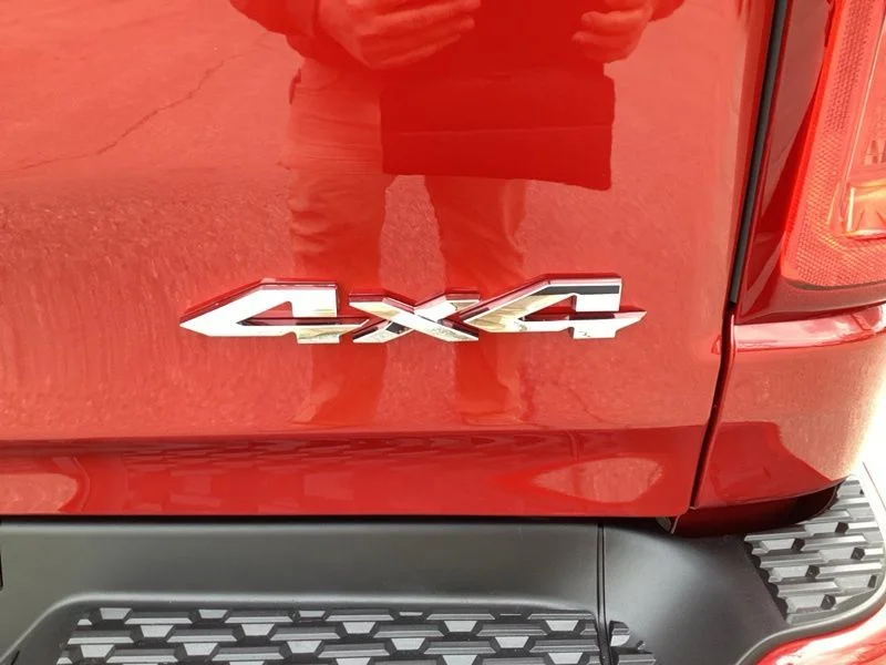 New 2026 Molten Red Pearl-Coat Exterior Paint RAM Laramie image 14
