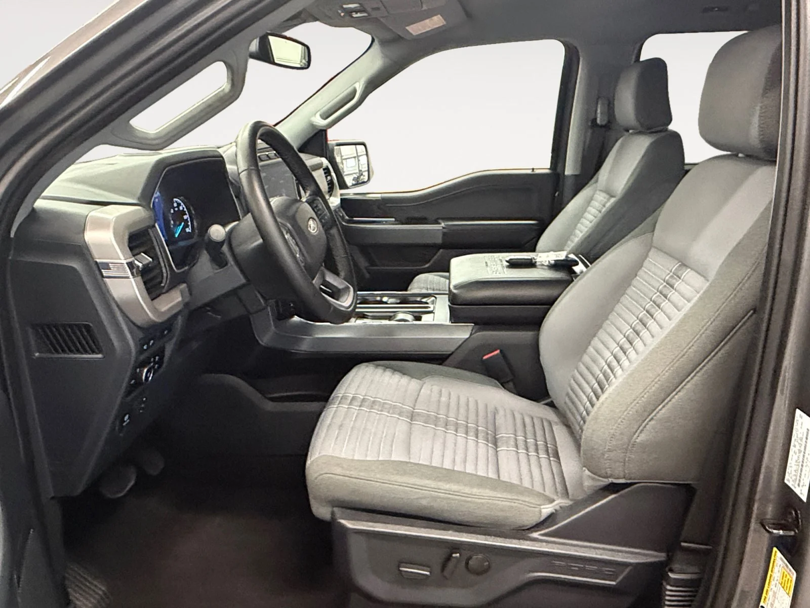 Used 2023 Blue Ford XLT image 22
