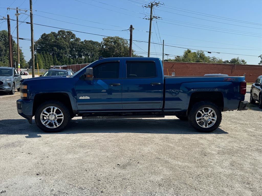 Used 2015 DEEP OCEAN BLUE METALLIC Chevrolet High Country image 6